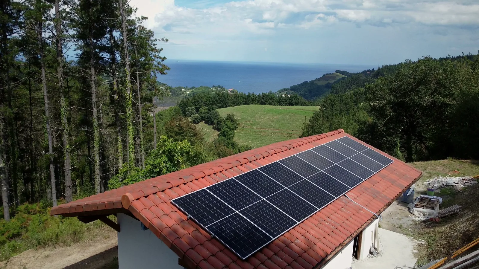Autoconsumo fotovoltaico en España: Clasificación, normativa y compensación